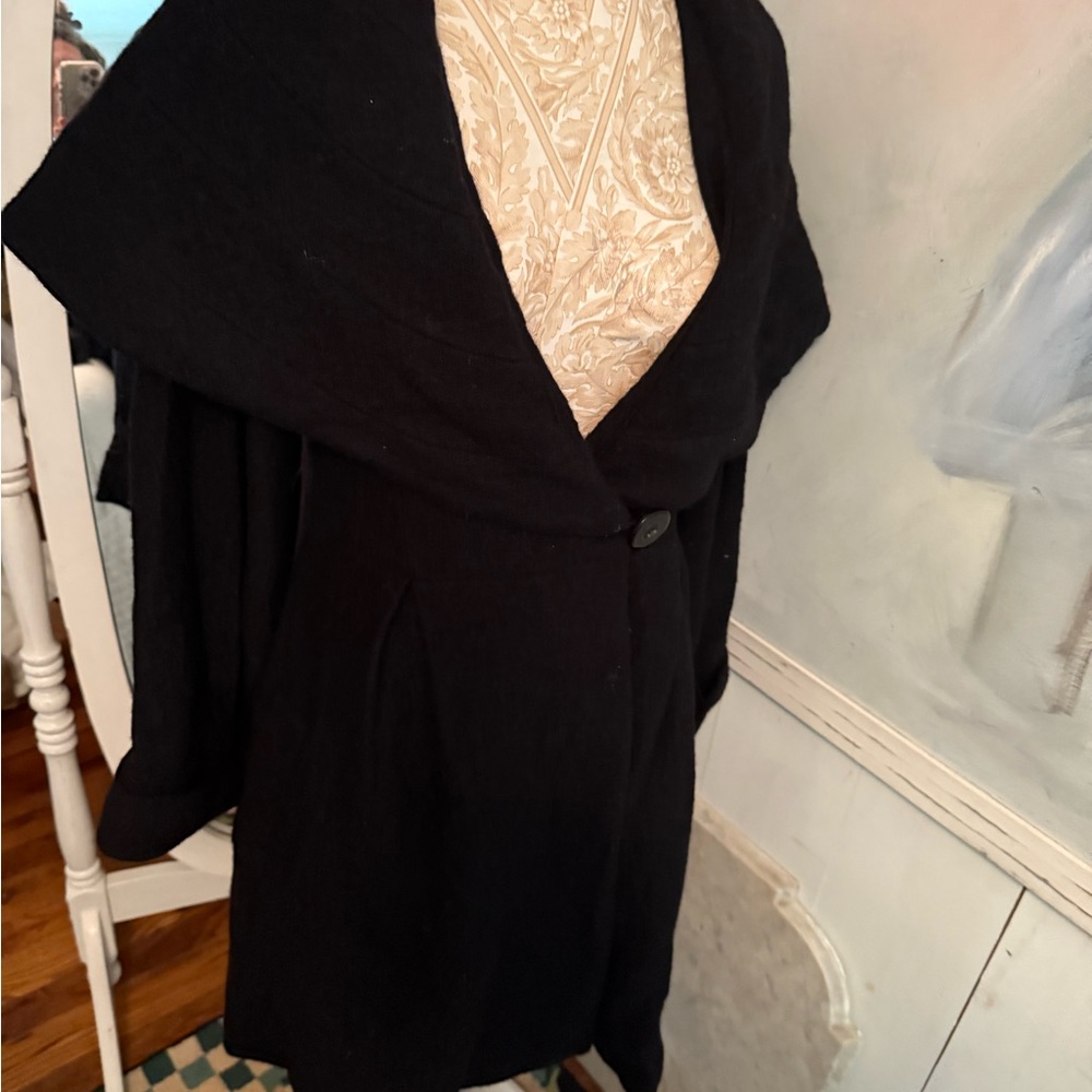 Elegant SUNDANCE Black Shawl Collar Coat FUSCHIA LINING
